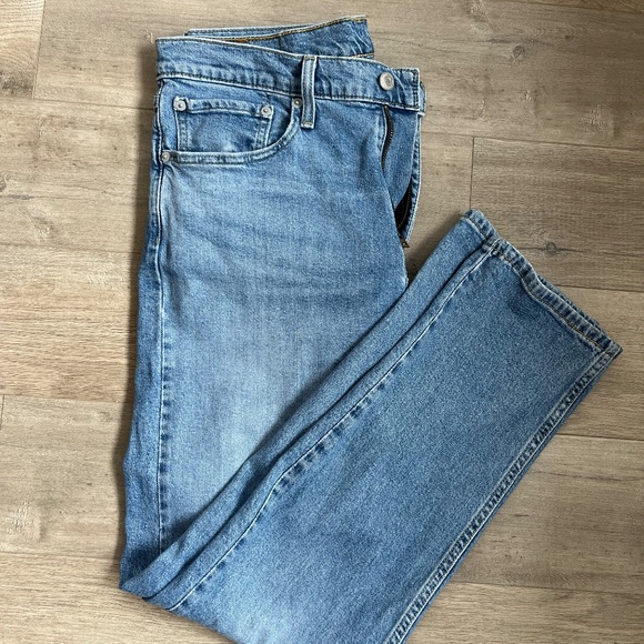 CLASSIC LEVI’S JEANS - Picture 3 of 4